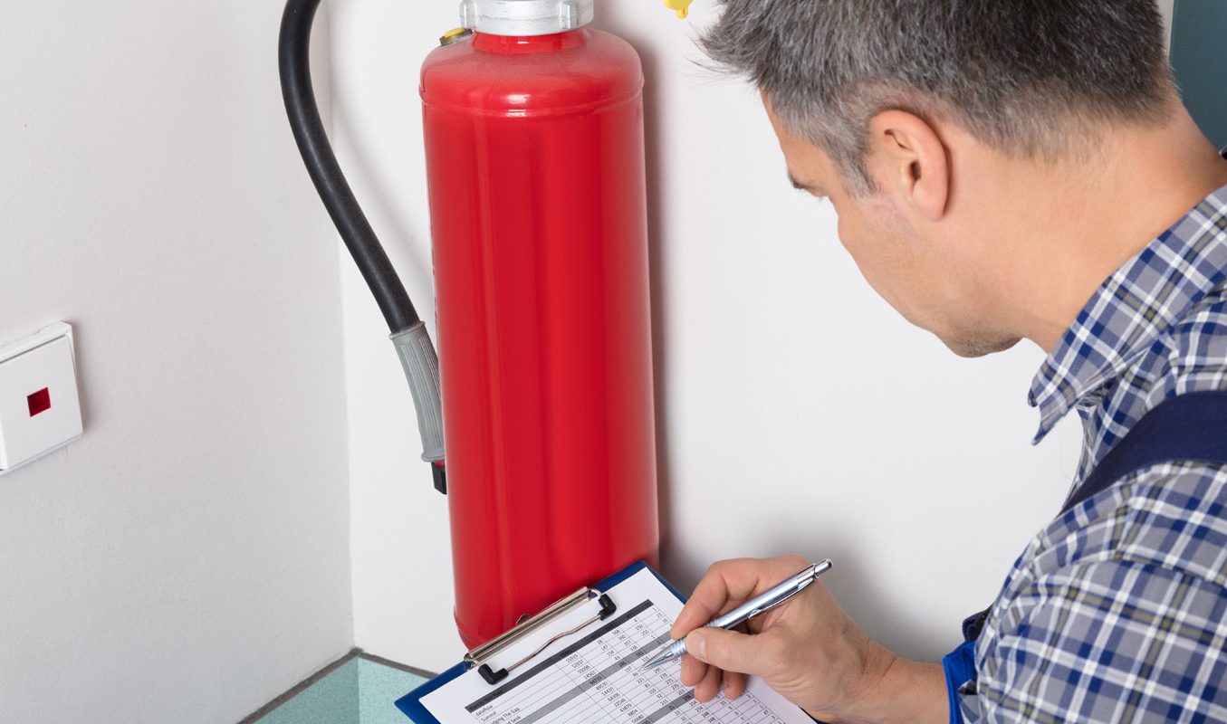 La normativa sobre mantenimiento de extintores vigente y los 10 elementos a revisar